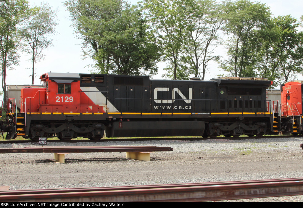 CN 2129